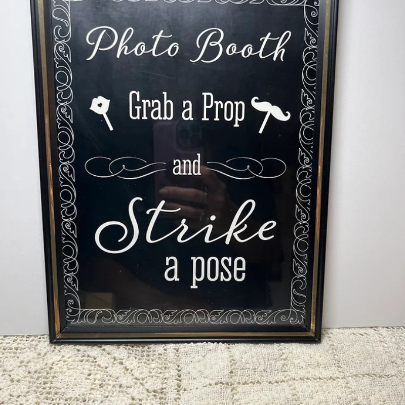Photo Booth Strike a Pose