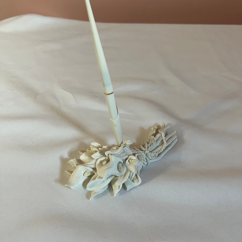 Lilly Bouquet Ink Pen Holder